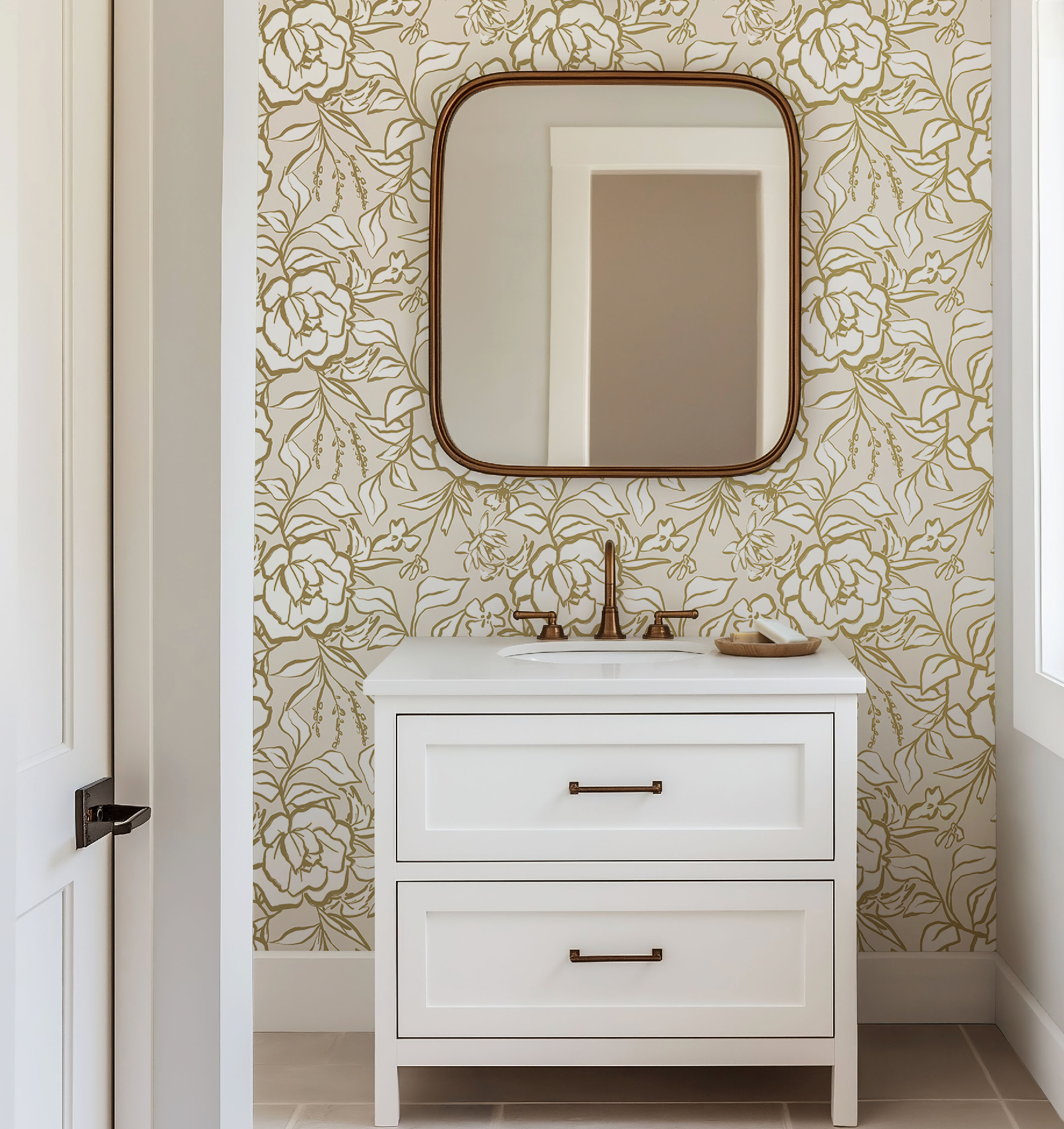 Floral Ink Wallpaper in Ivory and Gold