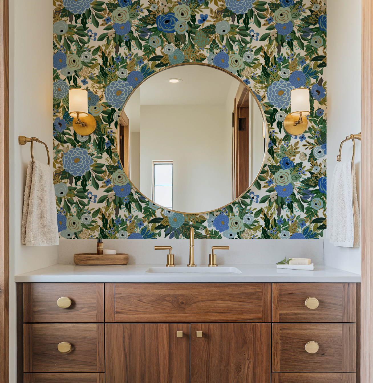 Elegant Hand-Drawn Blue Floral Wallpaper